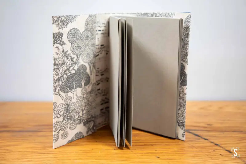 Chain Stitch with Pockets - A5 - Materica Clay - Kongpo Jungle Grey/Ivory - Sonata Black/Natural - Journal