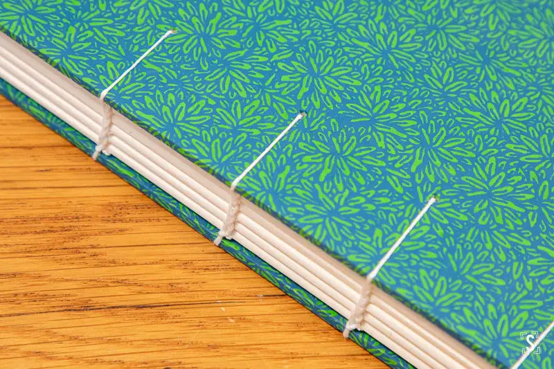 Coptic Stitch - A5 - Arena Bulk Ivory - Jungle Green - Tennis Stripe Yellow - Journal