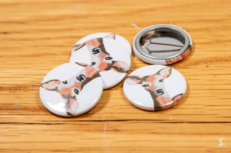 Deer Badge - White - 25mm - Badge