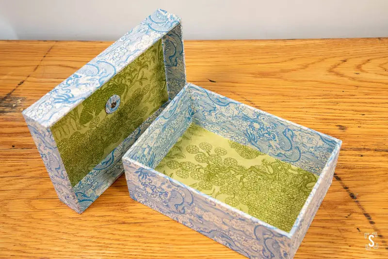 Keepsake Box - Dragons Blue/White - Kongpo Jungle Green - Keepsake Box