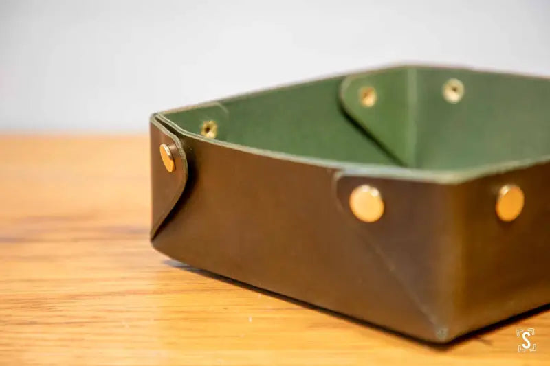 Leather Clutter Keeper - 16cm x 16cm - Antique Brass Fasteners - Olive - Leathercraft
