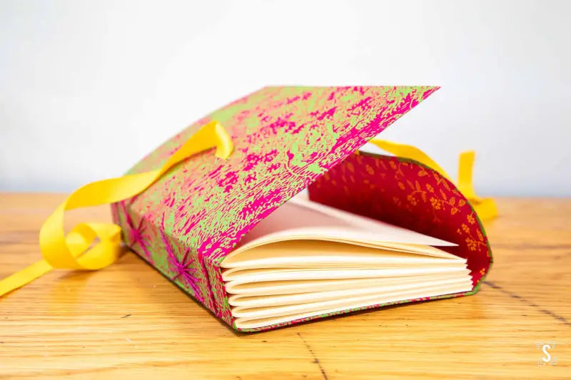 Long Stitch - A5 - Arena Bulk Ivory - Arcadia Pink/Green - Sybil Pink/Yellow - Journal