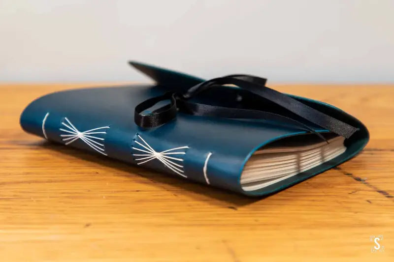 Long Stitch - Journal - A5 - Buttero Leather Blue - Munken White - Journal