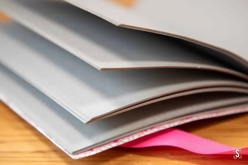 Long Stitch - Journal - A5 - Materica Clay - Pendant Soft Pink - Sakun Electric Striation Rose - Journal