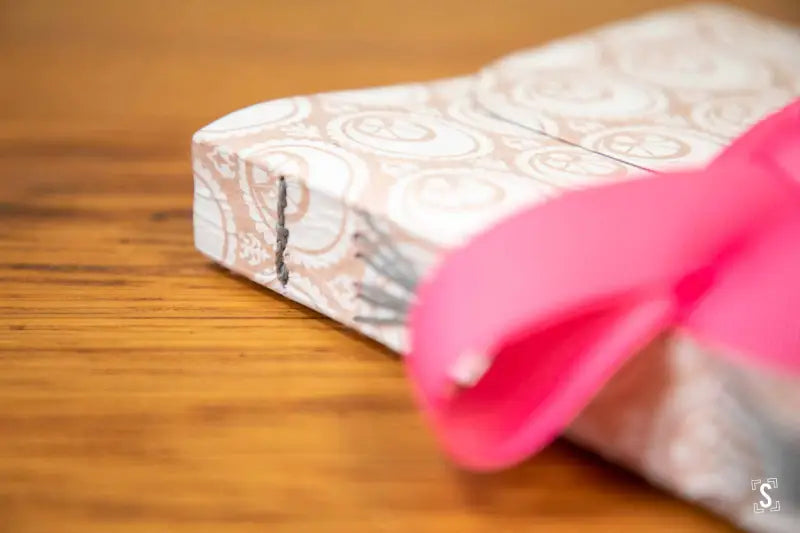 Long Stitch - Journal - A5 - Materica Clay - Pendant Soft Pink - Sakun Electric Striation Rose - Journal