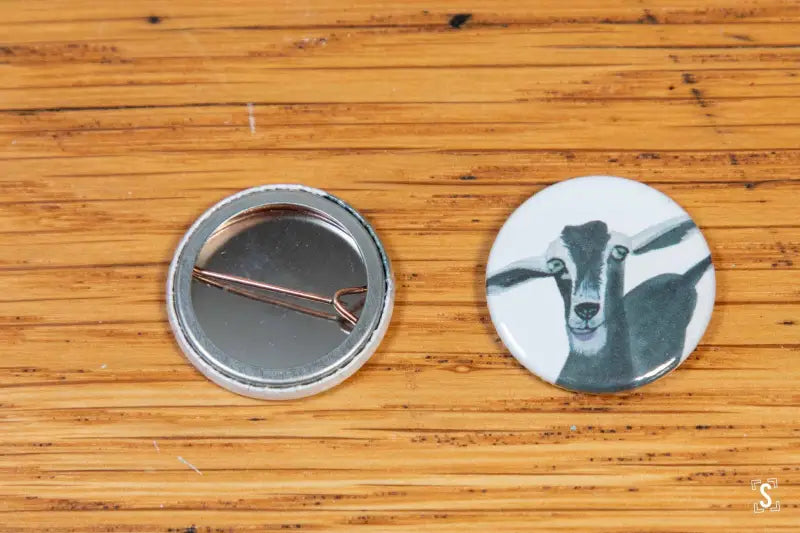 Goat - Badge - 25mm - SQUUSHED