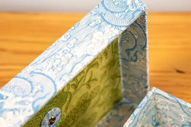 Keepsake Box - Dragons Blue/White - Kongpo Jungle Green - Keepsake Box