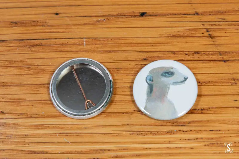 Meerkat - Badge - 25mm - SQUUSHED