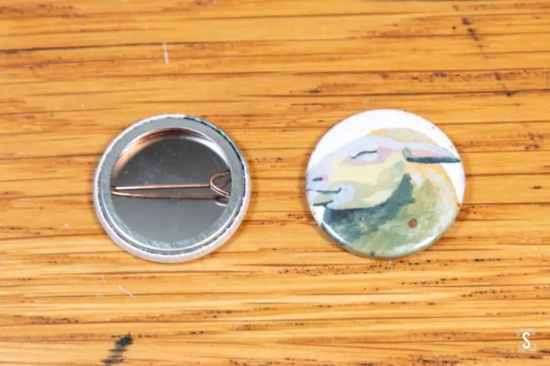 Sheep - Badge - 25mm - SQUUSHED